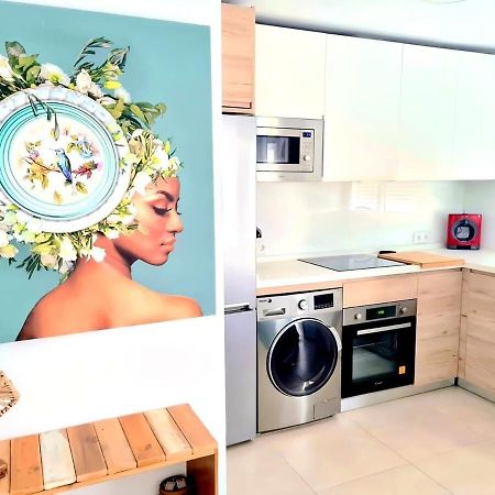 Apartamento Moderno Y Con Estilo En La Carihuela Torremolinos Extérieur photo