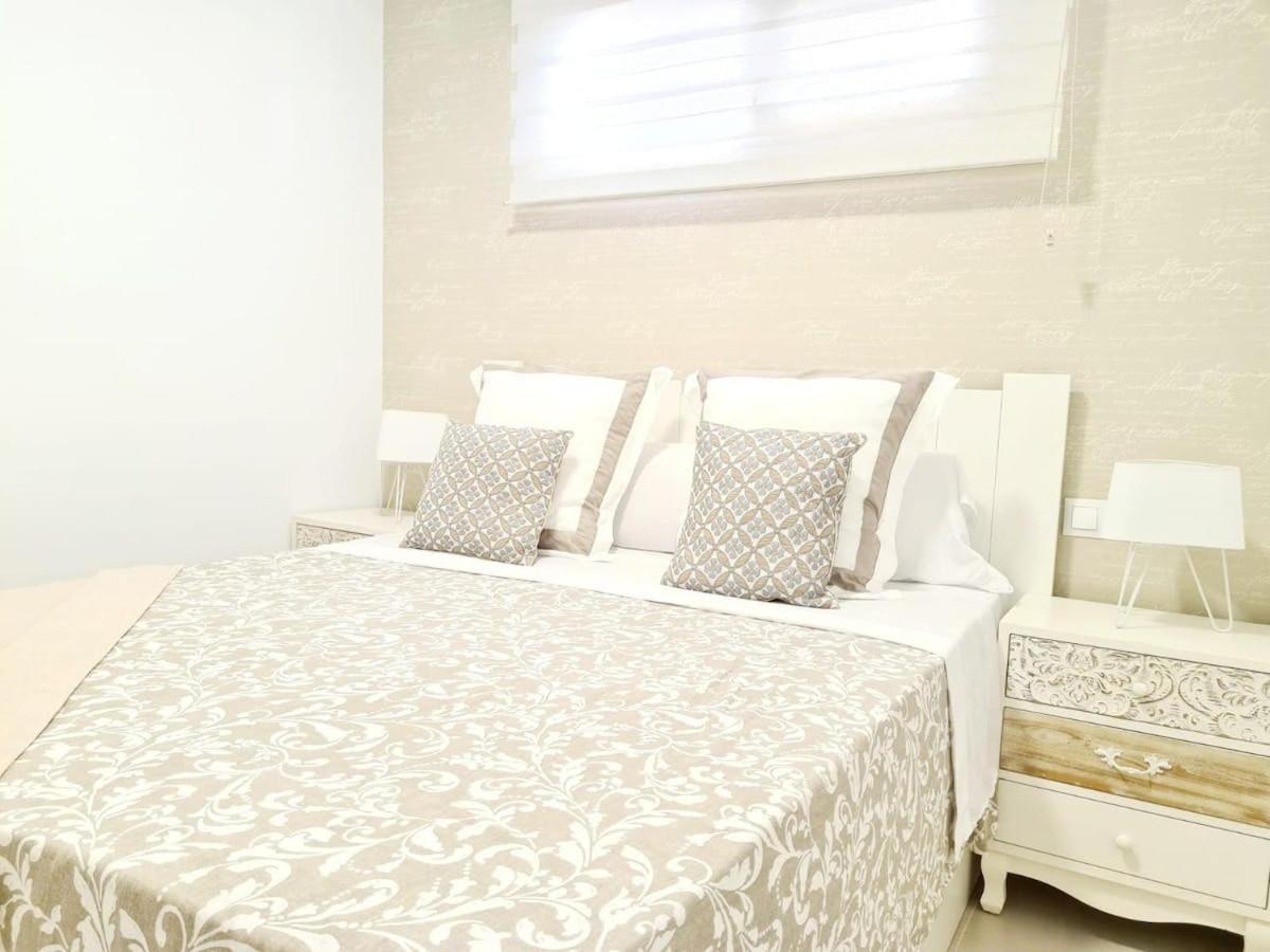 Apartamento Moderno Y Con Estilo En La Carihuela Torremolinos Extérieur photo